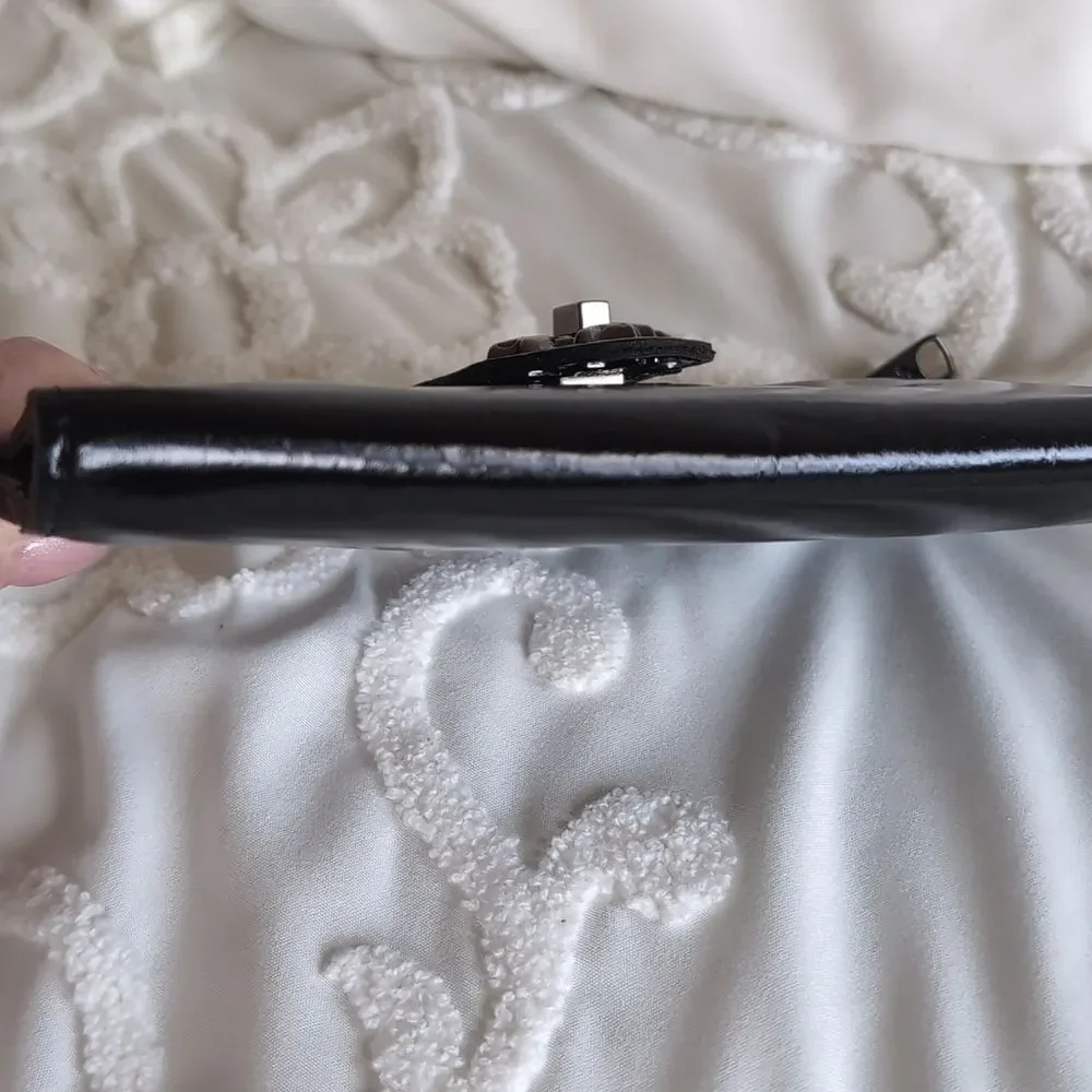 Patricia Nash 🖤 Black Patent Leather- Marene Twist Lock Wallet NWT